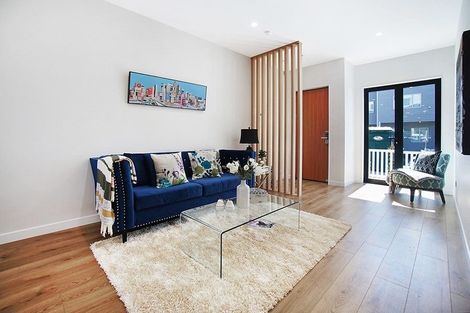 Photo of property in 16 Laquinta Place, Flat Bush, Auckland, 2019