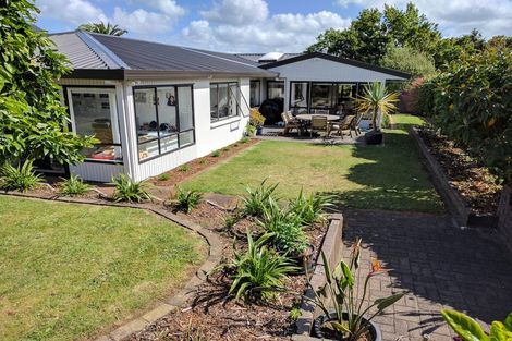 Photo of property in 5 Pendene Place, Forrest Hill, Auckland, 0620