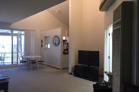 Photo of property in 429 Marine Parade, Napier South, Napier, 4110