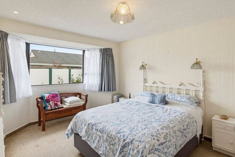 Photo of property in 43 Belvedere Avenue, Waikanae, 5036