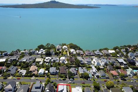 Photo of property in 21 Merani Street, Narrow Neck, Auckland, 0622