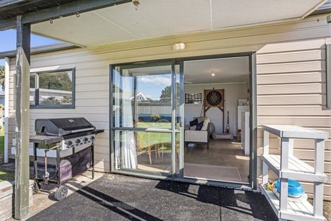 Photo of property in 1a Roretana Drive, Athenree, Waihi Beach, 3177
