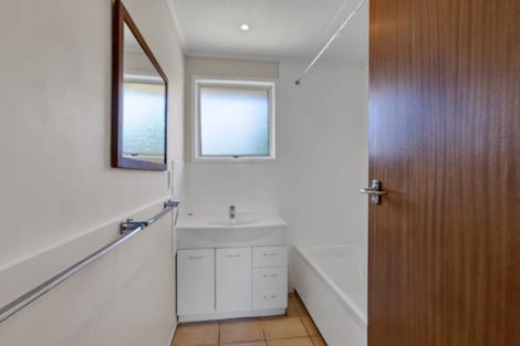 Photo of property in 35f Clearmont Crescent, Blagdon, New Plymouth, 4310