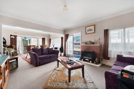 Photo of property in 1/20 Takutai Avenue, Bucklands Beach, Auckland, 2012