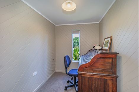 Photo of property in 146 Lindsay Road, Levin, 5510