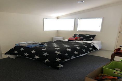 Photo of property in 1/5 Carole Crescent, Pakuranga, Auckland, 2010