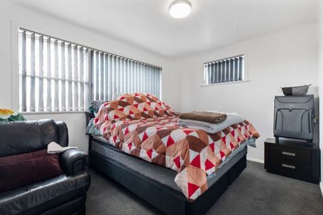 Photo of property in 33 Orion Street, Papakura, 2110