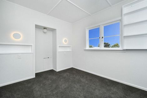 Photo of property in 1 River Road, Te Atatu Peninsula, Auckland, 0610