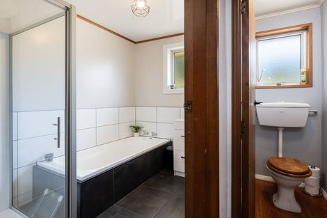 Photo of property in 15 Coach Road, Fairfield, Dunedin, 9018