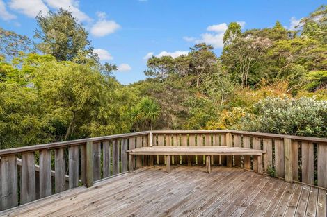 Photo of property in 19 Stallard Place, Glen Eden, Auckland, 0602