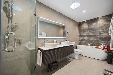 Photo of property in 5e Pierce Road, Milford, Auckland, 0620