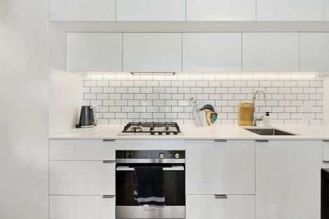 Photo of property in 33 Jean Caldwell Way, Island Bay, Wellington, 6023