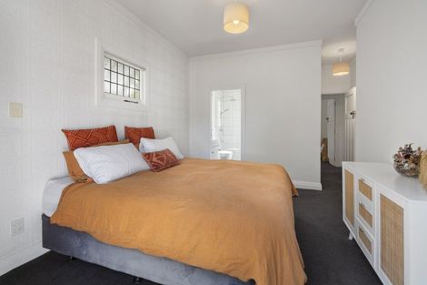 Photo of property in 27 Stanley Avenue, Palmerston North, 4414
