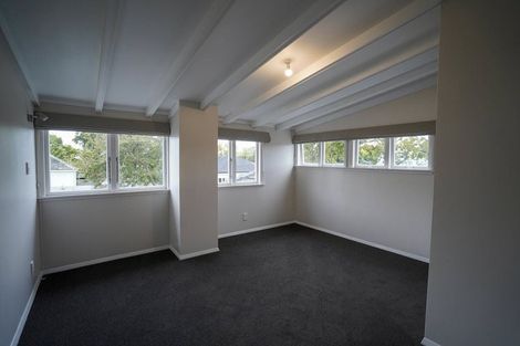 Photo of property in 324 College Street, West End, Palmerston North, 4410