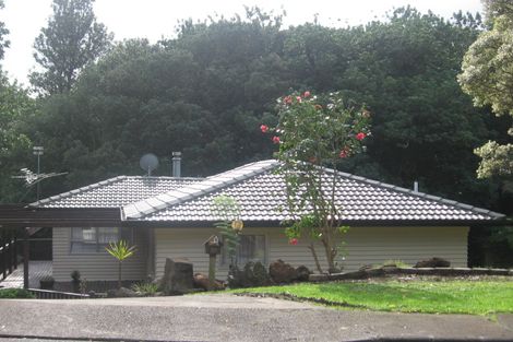 Photo of property in 22 Gibbs Crescent, Red Hill, Papakura, 2110