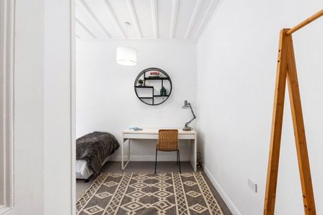 Photo of property in 95 Milton Road, Bluff Hill, Napier, 4110