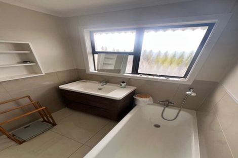 Photo of property in 17 Bradbury Road, Botany Downs, Auckland, 2010