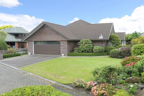 Photo of property in 12 Balcairn Place, Terrace End, Palmerston North, 4410