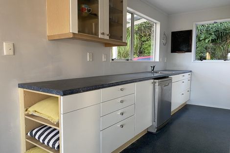 Photo of property in 74 Cluny Road, Plimmerton, Porirua, 5026