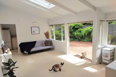 Photo of property in 1/22 Rangatira Road, Birkenhead, Auckland, 0626