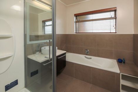 Photo of property in 1 Discovery Drive, Flagstaff, Hamilton, 3210