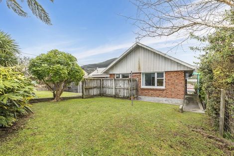 Photo of property in 5 Coates Street, Tawa, Wellington, 5028