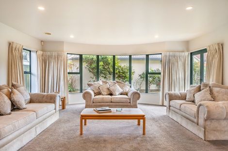 Photo of property in 59 Hautana Street, Woburn, Lower Hutt, 5010