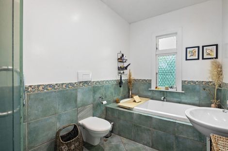 Photo of property in 103 Inglis Street, Seatoun, Wellington, 6022