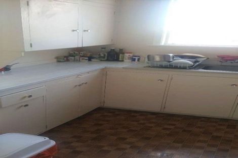 Photo of property in 1/69 College Road, Northcote, Auckland, 0627