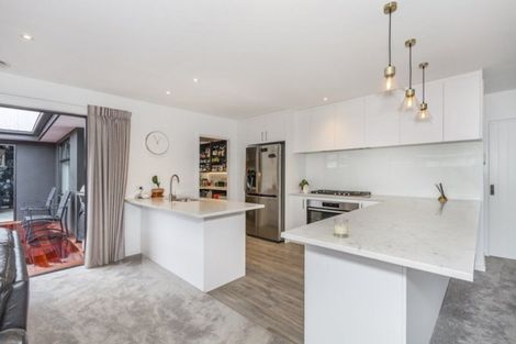 Photo of property in 40 Holiday Drive, Mairehau, Christchurch, 8052