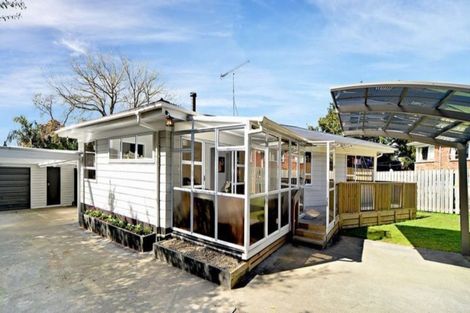 Photo of property in 12 Barnard Place, Manurewa East, Auckland, 2102