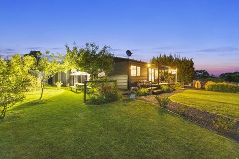 Photo of property in 114 Green Island Bush Road, Blackhead, Dunedin, 9076