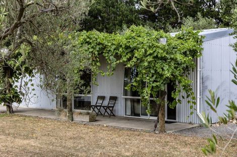 Photo of property in 179 Racecourse Road, Amberley, 7482