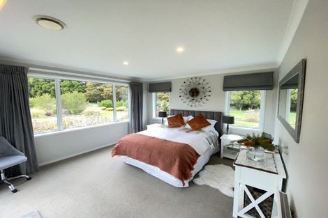 Photo of property in 26 Lacebark Drive, Kinloch, Taupo, 3377