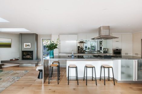 Photo of property in 241 Oceanbeach Road, Mount Maunganui, 3116