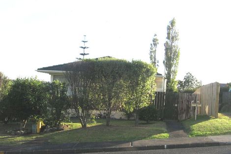 Photo of property in 1/17 Velma Road, Hillcrest, Auckland, 0627