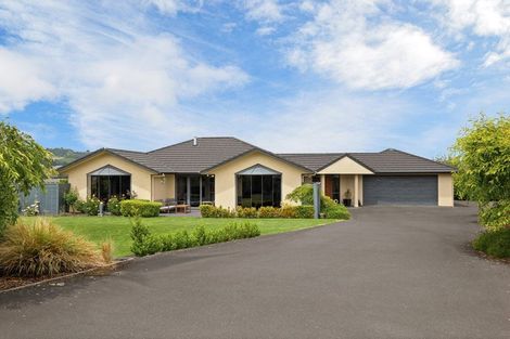 Photo of property in 12 Sunninghurst Drive, Fairfield, Dunedin, 9018