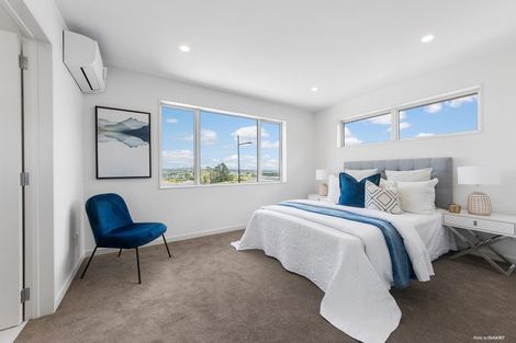 Photo of property in 25 Reserva Crescent, Kumeu, 0810