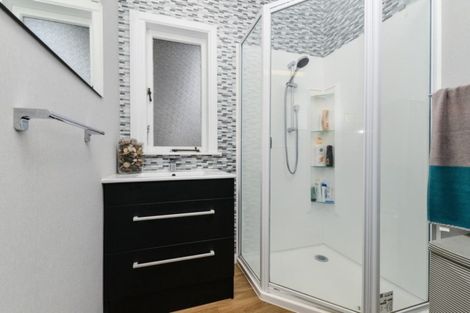 Photo of property in 15 Windsor Road, Maeroa, Hamilton, 3200