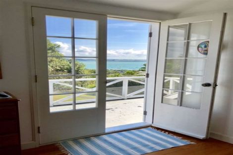 Photo of property in 12 Brind Road, Russell, 0202