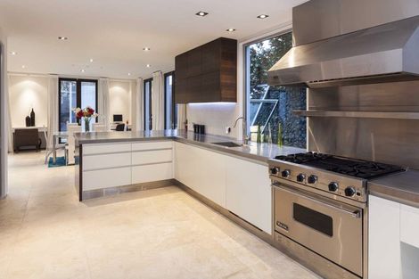 Photo of property in 100a Glandovey Road, Fendalton, Christchurch, 8052