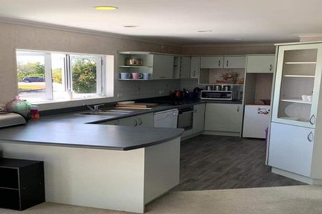 Photo of property in 27 Spargo Road, Massey, Auckland, 0614