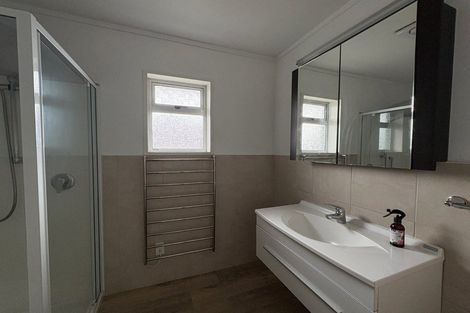 Photo of property in 21 Meadowbrook Drive, Cloverlea, Palmerston North, 4412