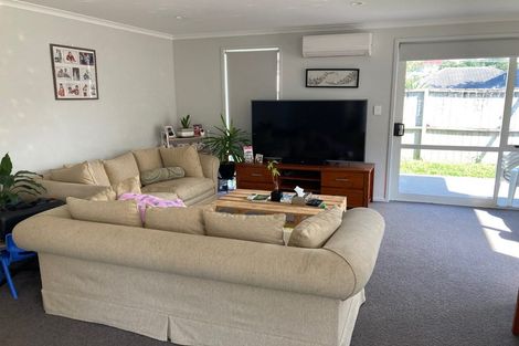 Photo of property in 1 Himalayan Close, Judea, Tauranga, 3110