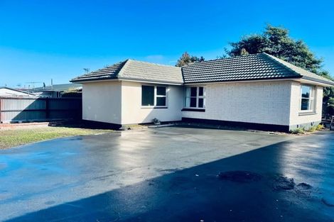 Photo of property in 701 Main South Road, Islington, Christchurch, 8042