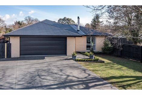 Photo of property in 177b High Street, Oxford, 7430