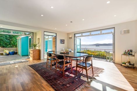 Photo of property in 365 Karaka Bay Road, Karaka Bays, Wellington, 6022