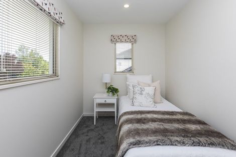 Photo of property in 230a Lake Terrace Road, Shirley, Christchurch, 8061