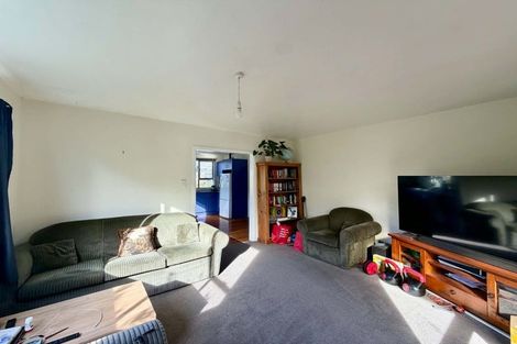 Photo of property in 74 Parris Street, Waitara, 4320
