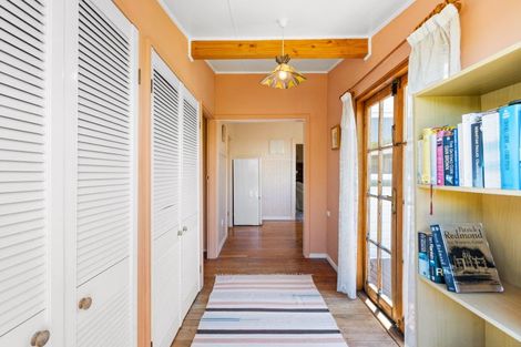 Photo of property in 95 Avondale Road, Greenmeadows, Napier, 4112